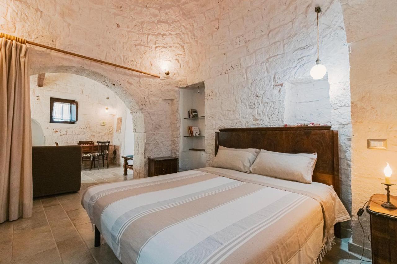Trulli Tiche * Cisternino